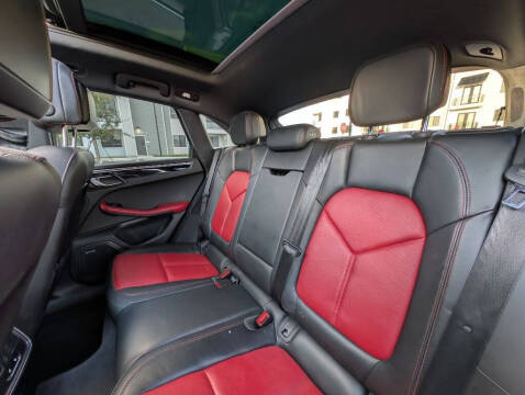 2018 Porsche Macan S