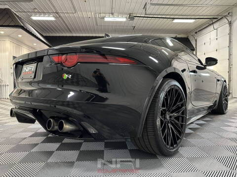 2018 Jaguar F-TYPE R