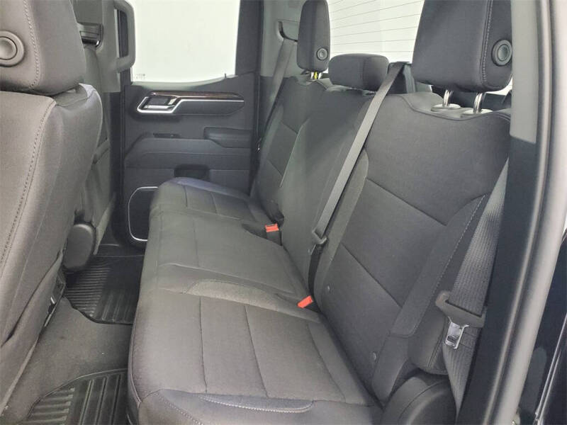 2026 GMC Sierra 1500 Elevation Standard