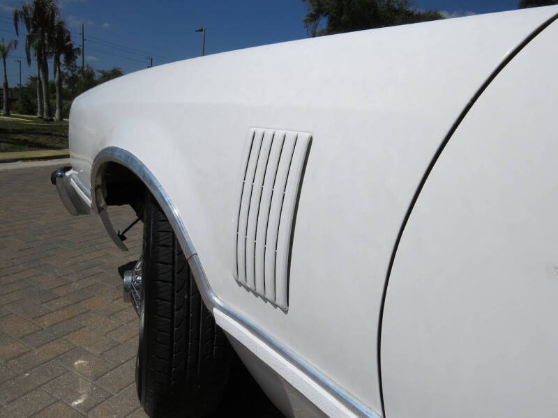 1977 Ford Thunderbird
