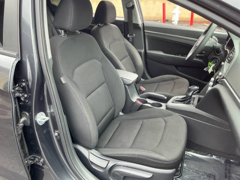 2020 Hyundai Elantra