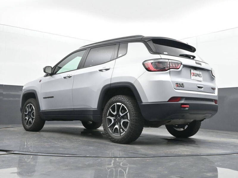 2025 Jeep Compass Trailhawk