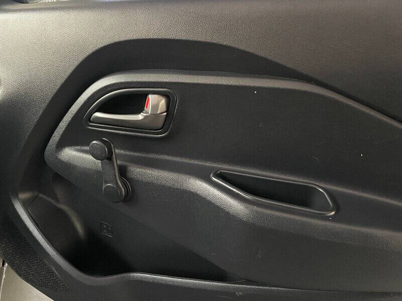 2014 Kia Rio 5-Door LX