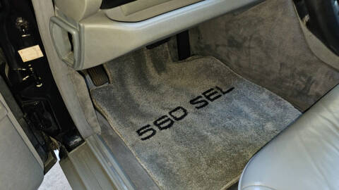 1990 Mercedes-Benz 560-Class 560 SEL