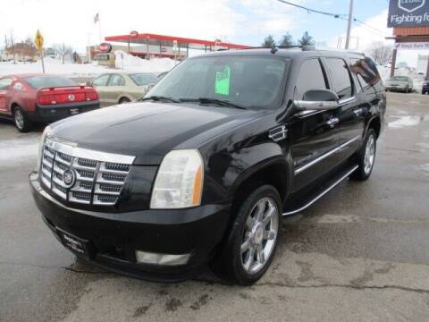 2007 Cadillac Escalade ESV for sale at King's Kars in Marion IA