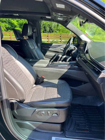 2023 Cadillac Escalade-V ESV