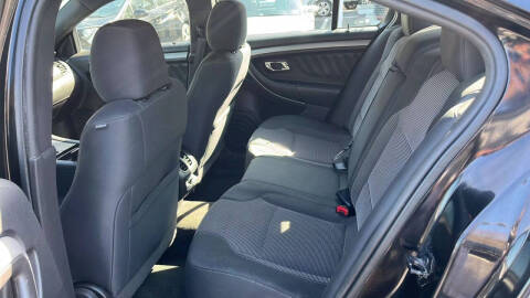 2015 Ford Taurus SEL