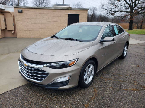 2022 Chevrolet Malibu for sale at COOP'S AFFORDABLE AUTOS LLC in Otsego MI