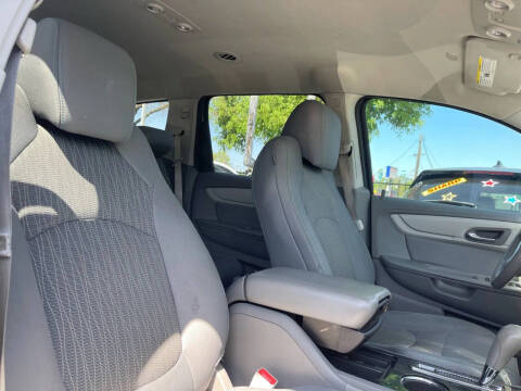 2017 Chevrolet Traverse LT