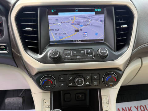 2017 GMC Acadia Denali