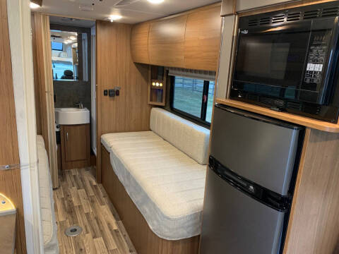 2016 Winnebago TREND