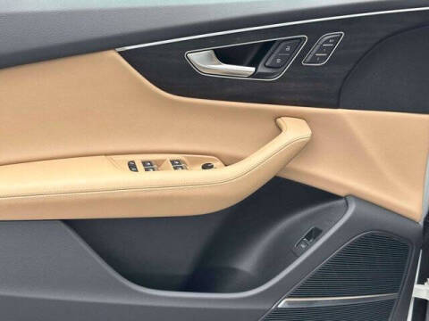 2023 Audi Q8 quattro Prestige 55 TFSI