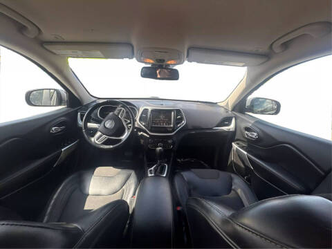 2018 Jeep Cherokee Latitude Plus