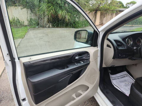 2014 Dodge Grand Caravan American Value Package