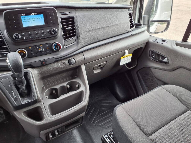 2025 Ford Transit 250