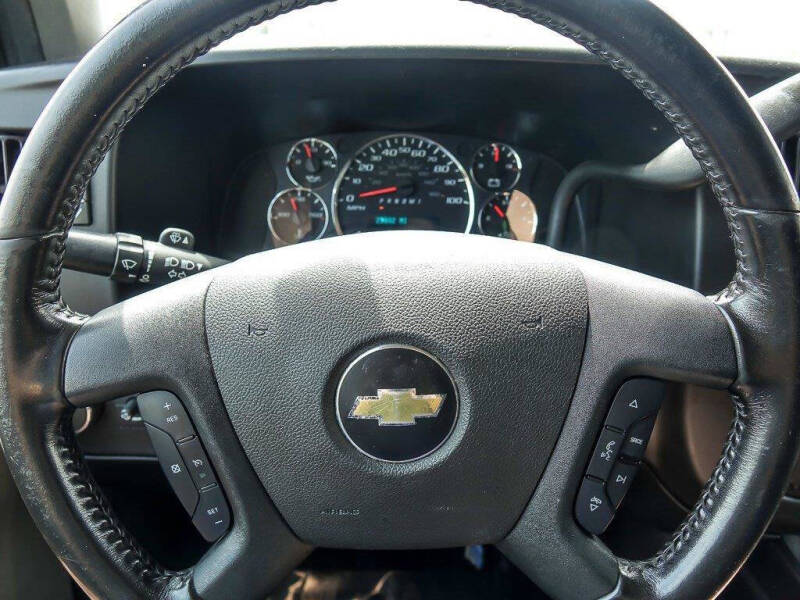 2023 Chevrolet Express 2500