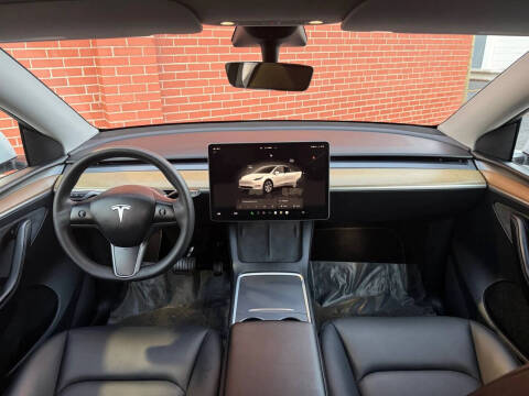 2023 Tesla Model Y Long Range