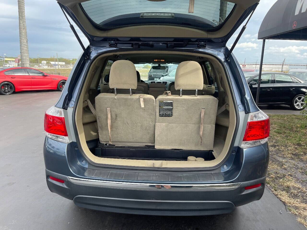2011 Toyota Highlander  - $13,900