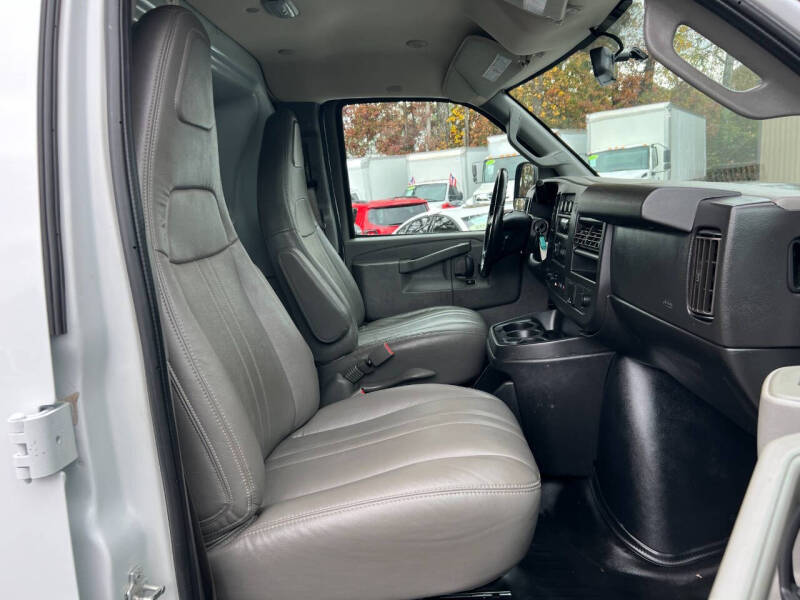 2019 Chevrolet Express 2500