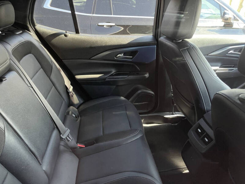 2025 Chevrolet Equinox EV LT 2