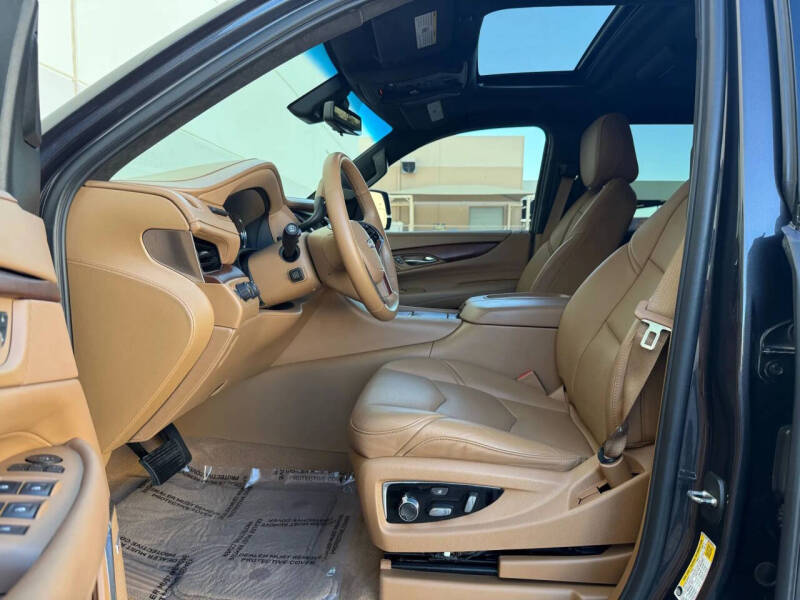 2017 Cadillac Escalade Platinum