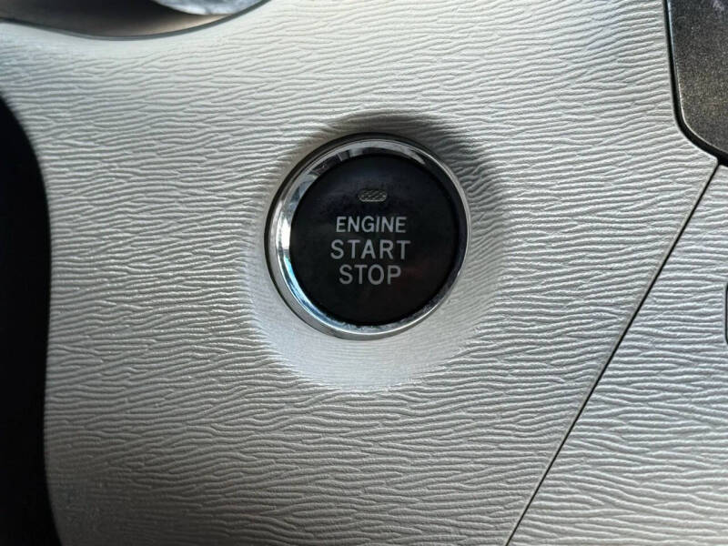 2013 Toyota Sienna Limited 7-Passenger