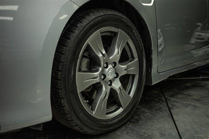 2017 Toyota Sienna SE Premium 8-Passenger