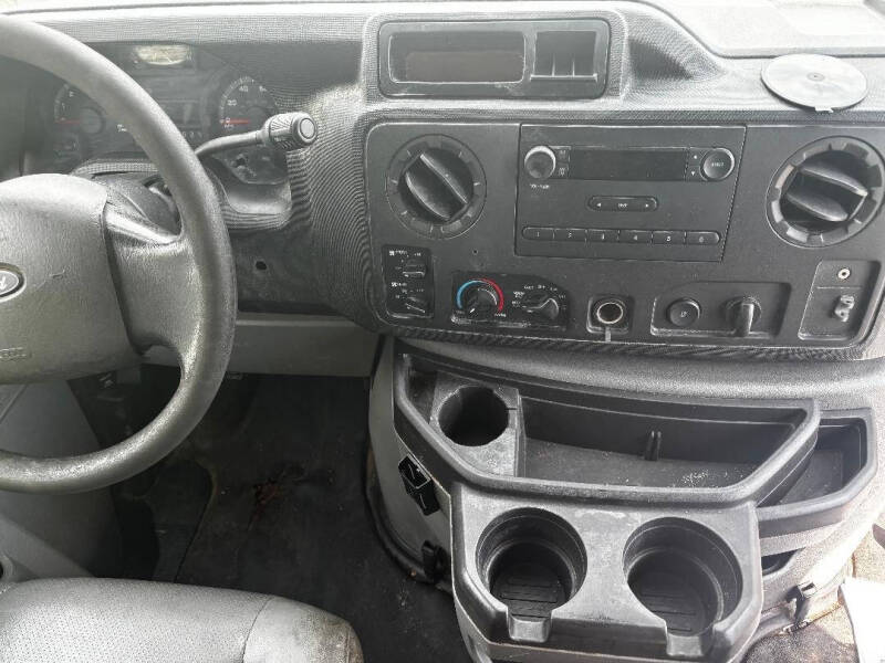 2013 Ford E-Series E-150 XL