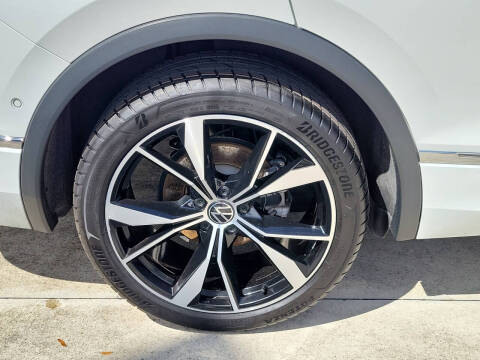 2022 Volkswagen Tiguan SEL R-Line 4Motion