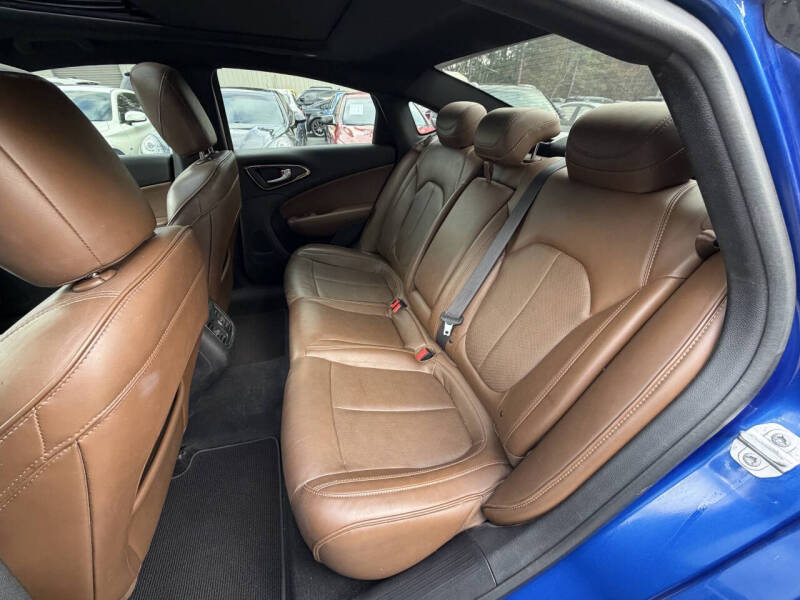 2017 Chrysler 200 C Platinum