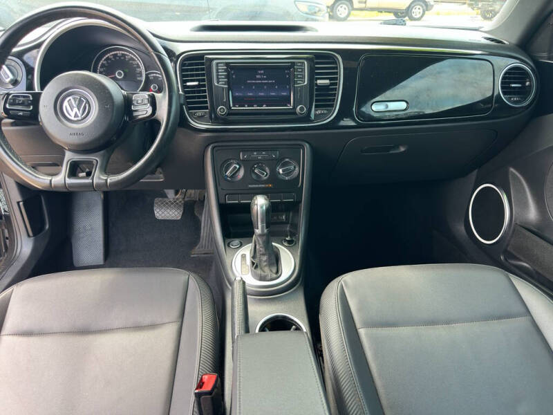 2016 Volkswagen Beetle 1.8T SE