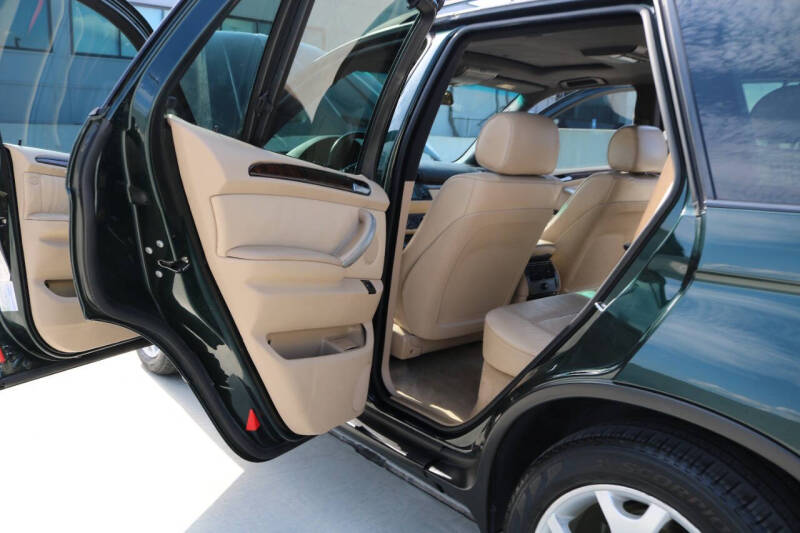 2001 BMW X5 4.4i