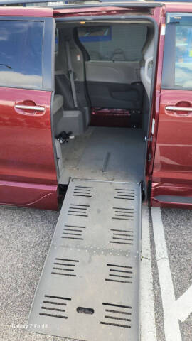 2019 Toyota Sienna XLE Premium 8-Passenger