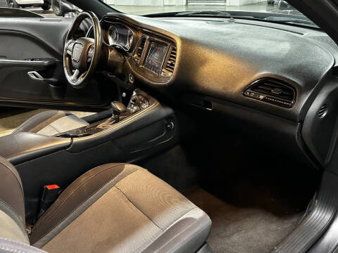 2015 Dodge Challenger SXT