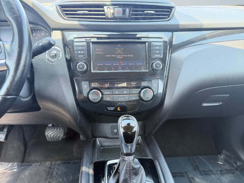 2022 Nissan Rogue Sport SV