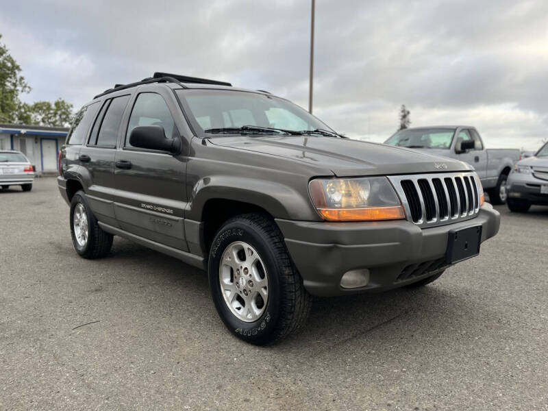 Used 2000 Jeep Grand Cherokee LAREDO with VIN 1J4GW48S8YC388772 for sale in Hayward, CA