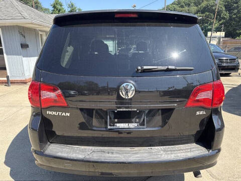 2012 Volkswagen Routan