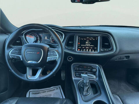 2016 Dodge Challenger SXT