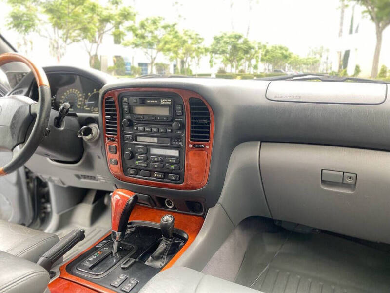 2000 Lexus LX 470