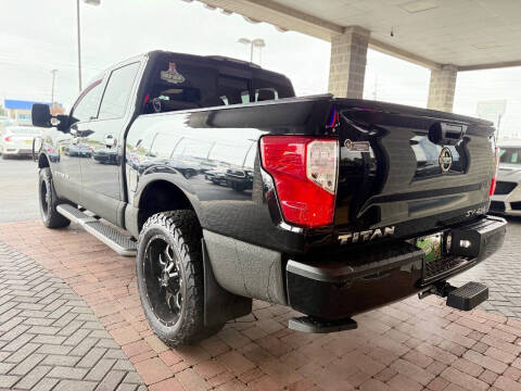 2019 Nissan Titan SV