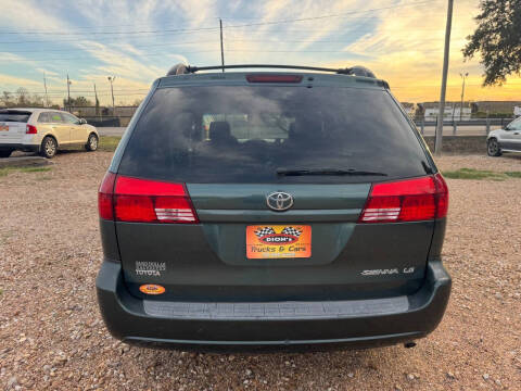 2005 Toyota Sienna LE 8 Passenger