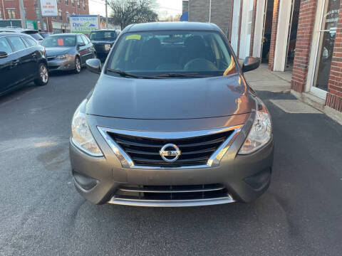 2019 Nissan Versa SV