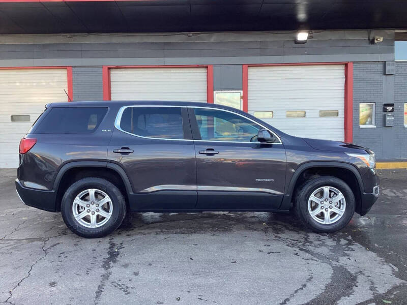 2017 GMC Acadia SLE-1