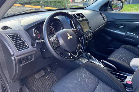 2020 Mitsubishi Outlander Sport SE