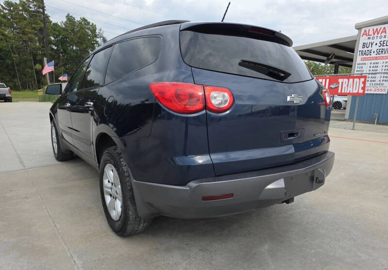 2011 Chevrolet Traverse LS