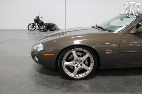 2001 Jaguar XKR