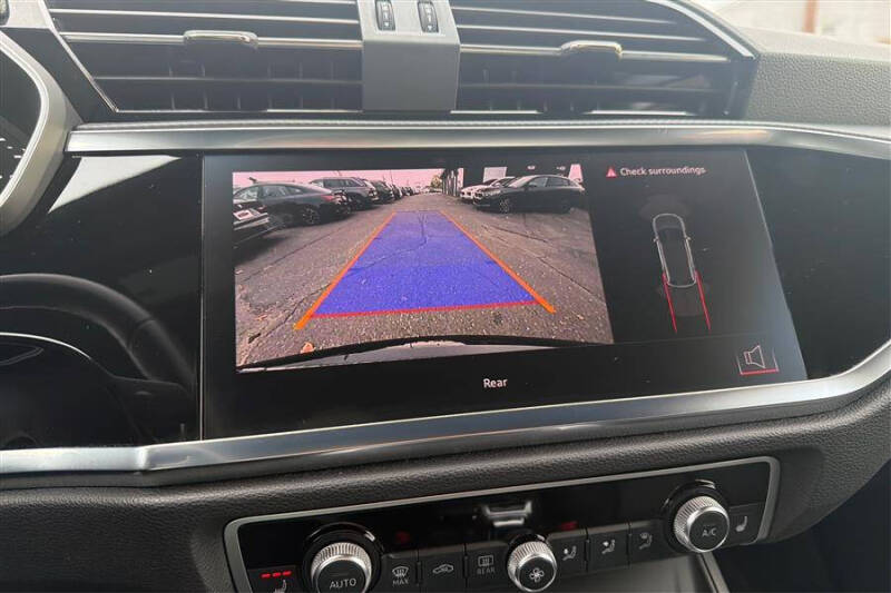 2024 Audi Q3 quattro S line Premium 45 TFSI