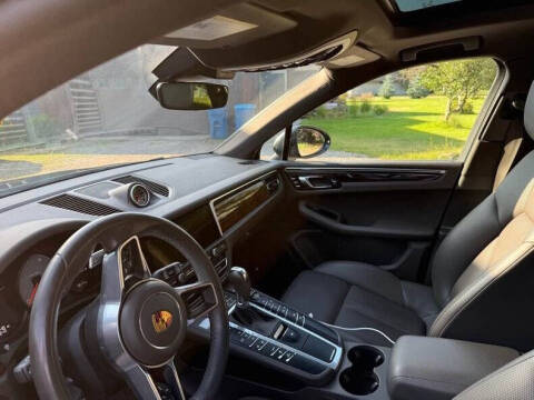 2021 Porsche Macan S