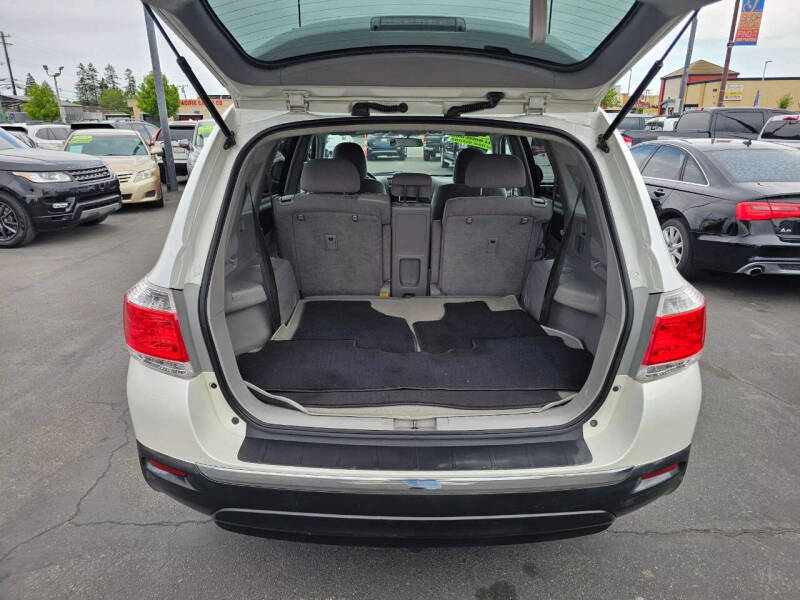 2012 Toyota Highlander SE