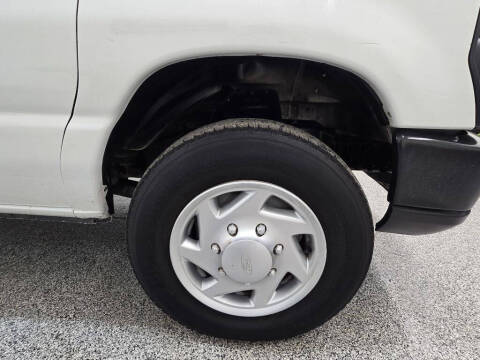 2011 Ford E-Series E-150